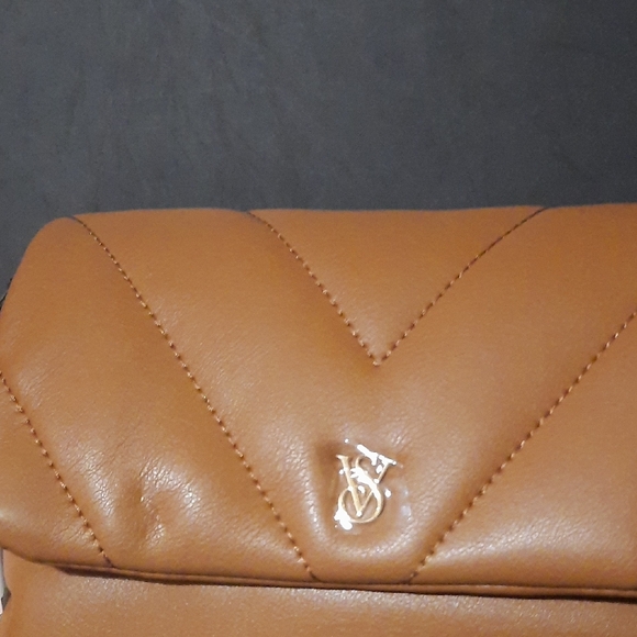 Victoria's Secret Tan Quilted Crossbody Bag - Picture 3 of 9